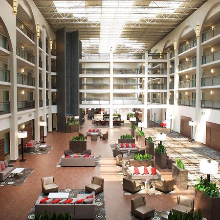 Embassy Suites By Hilton Detroit - Livonia/Novi Екстер'єр фото