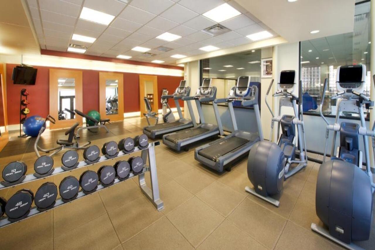 Embassy Suites By Hilton Detroit - Livonia/Novi Екстер'єр фото